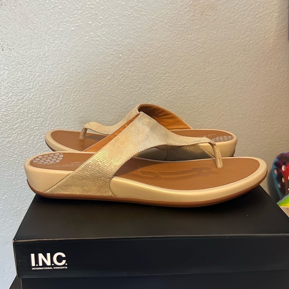 Fit Flops Women's Cream Sandals